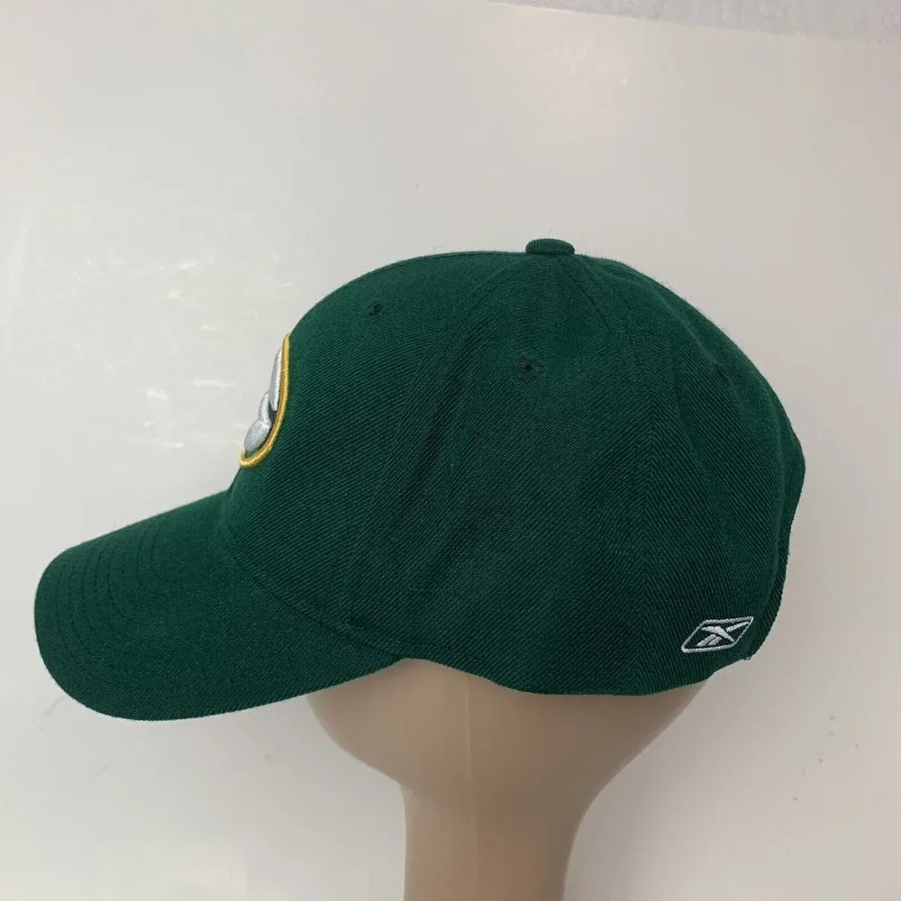 Reebok NFL Team Apparel Green Bay Packers Men's Wool Cap Hat Strap back Spellout